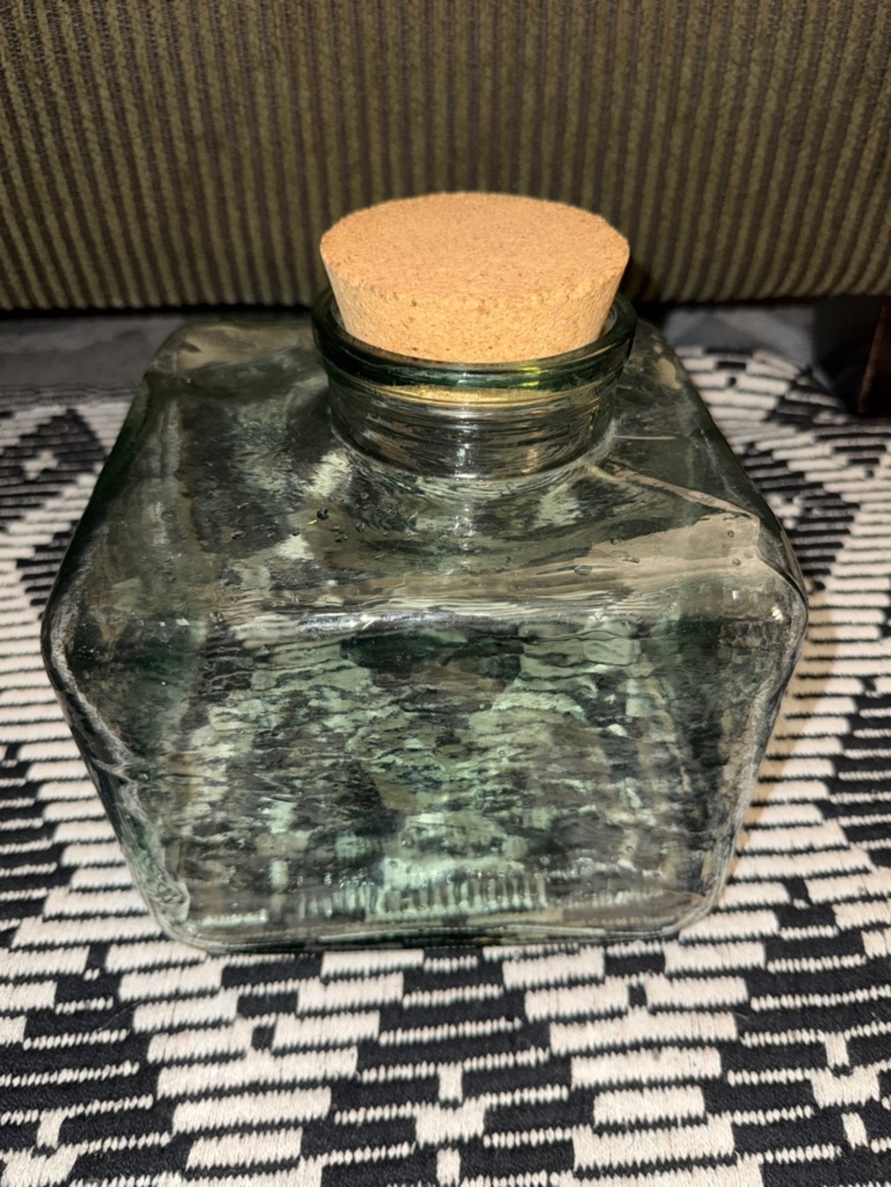Vintage green square had with cork lid. 
7.5”X7”X6”H
